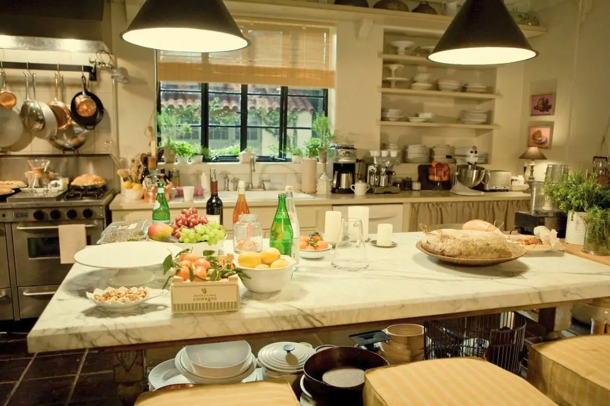 nancy-meyers-kitchen